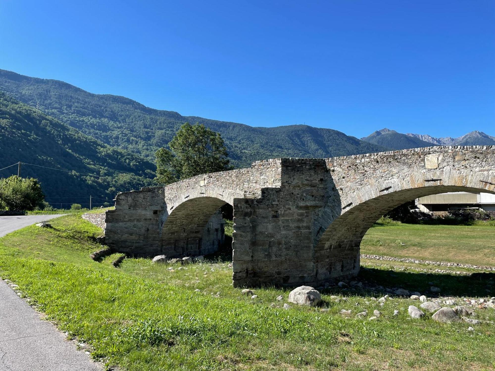 Ca Marasciol A 5 Minuti Dal Trenino Rosso Del Bernina Express Hotel Villa di Tirano Екстериор снимка